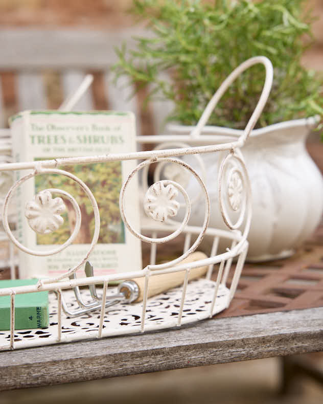 Duras Set of 2 Vintage Cream Baskets - Image 3