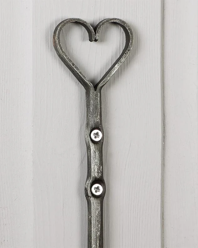 Iron Heart Shaped Lantern Hook - Image 3