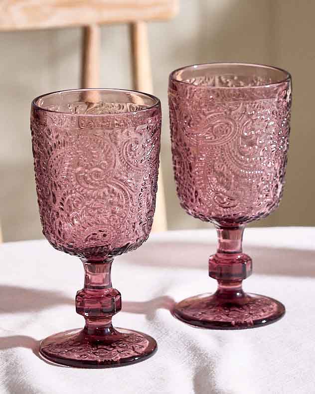 Lugo Paisley Amethyst Wine Glass - Image 3