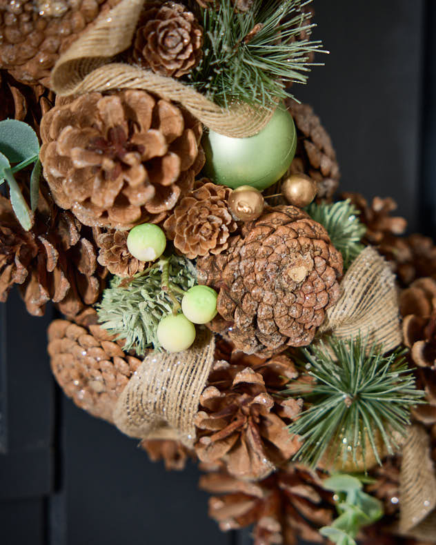 Emerald Ribbon Wreath - Image 2