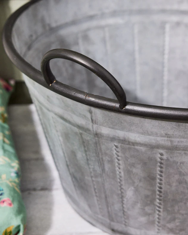 Oval Planter Tub with Handles - Image 4