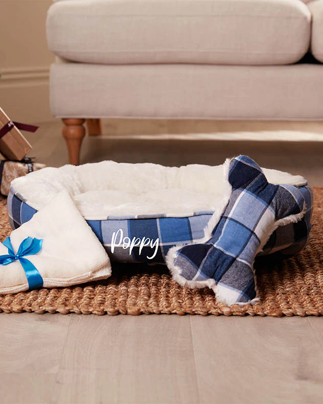 Personalised Plush Plaid Pet Bed - Image 4