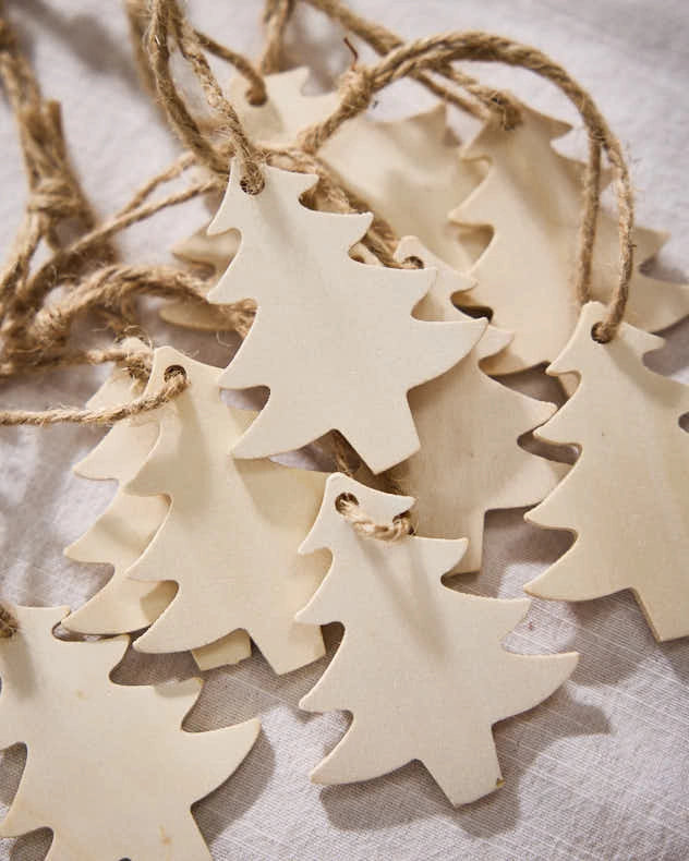 10 Pack Wooden Christmas Tree Gift Tags - Image 3