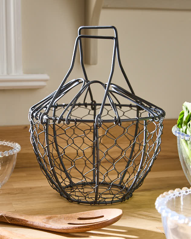 Rustic Wire Kitchen Salad Shaker - Image 3