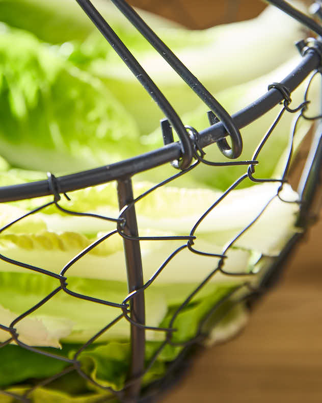 Rustic Wire Kitchen Salad Shaker - Image 4