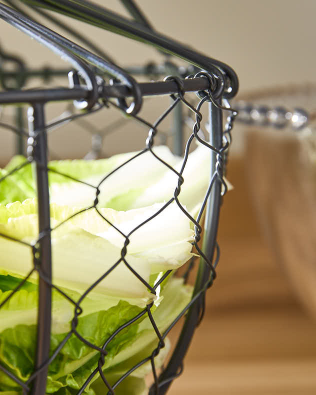 Rustic Wire Kitchen Salad Shaker - Image 5