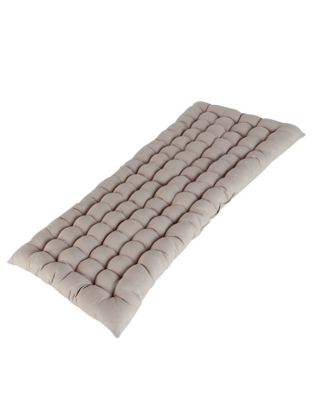 Saint-Cloud Quilted Garden Bench Cushion - Image 4