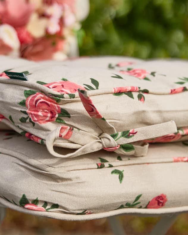 Set of 2 Vintage Rose Garden Seat Cushions - Image 4