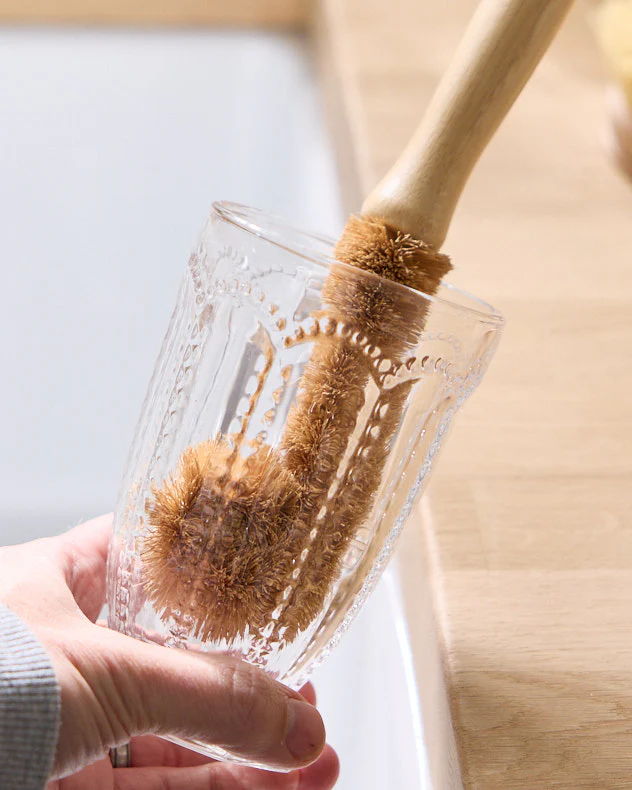 Set of 2 Wooden Bottle Brushes - Image 4